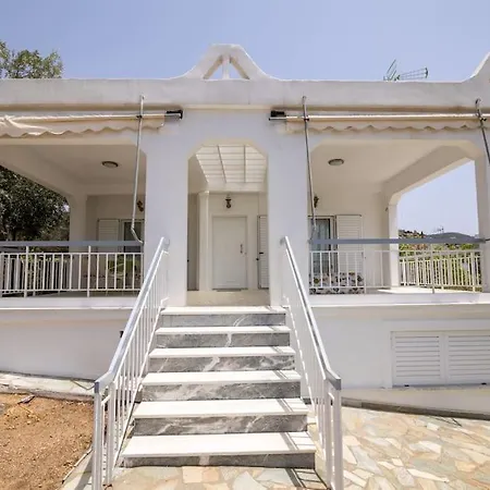 Vakantiehuis Manos House Salamina *