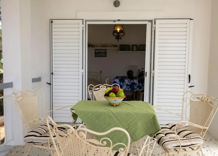 Vakantiehuis Manos House Salamina Kanakia