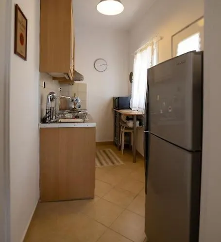 Manos House Salamina Vakantiehuis Kanakia